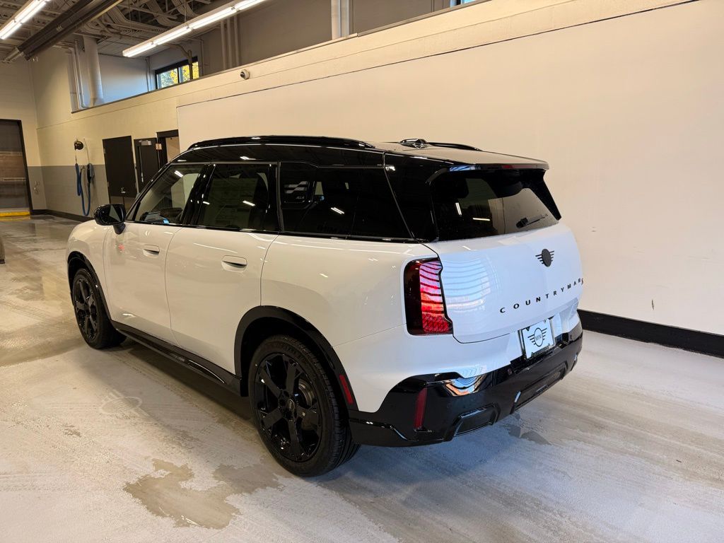 2026 Mini Countryman S ALL4 Iconic photo 2