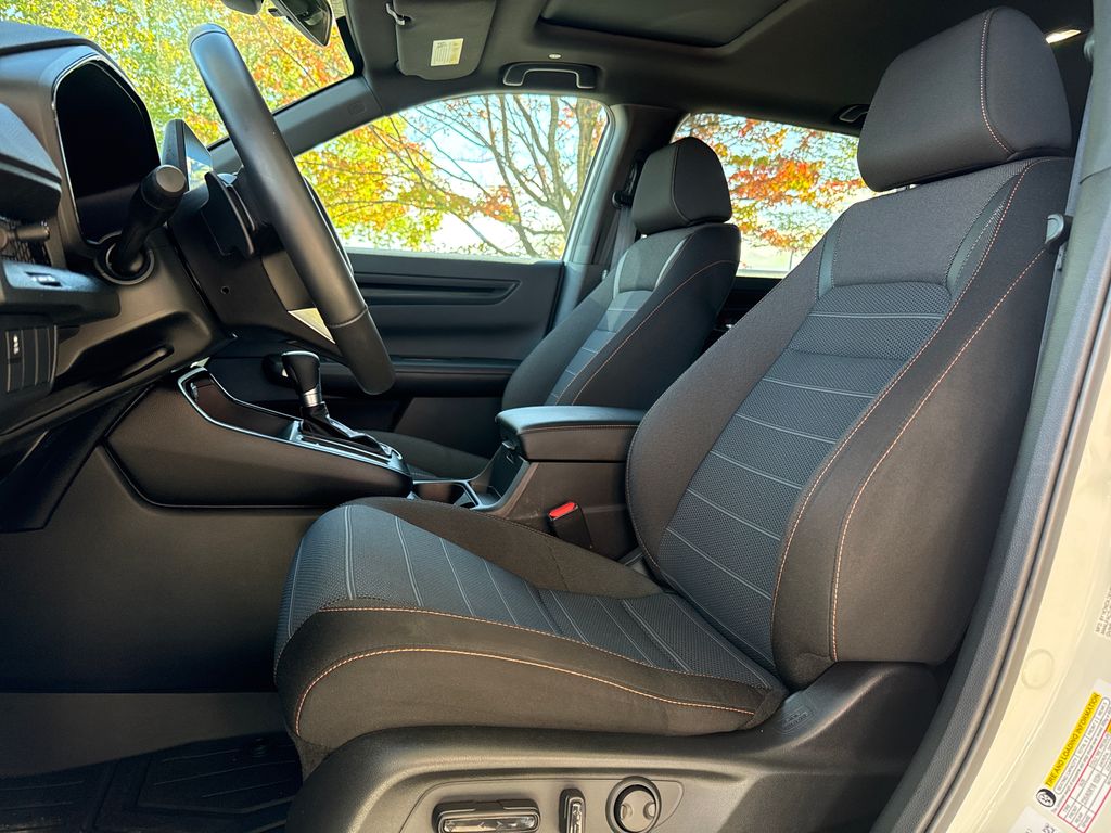 2025 Honda CR-V Hybrid Sport photo 3