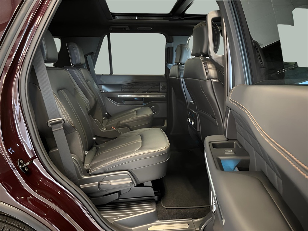 2024 Ford Expedition Platinum photo 24