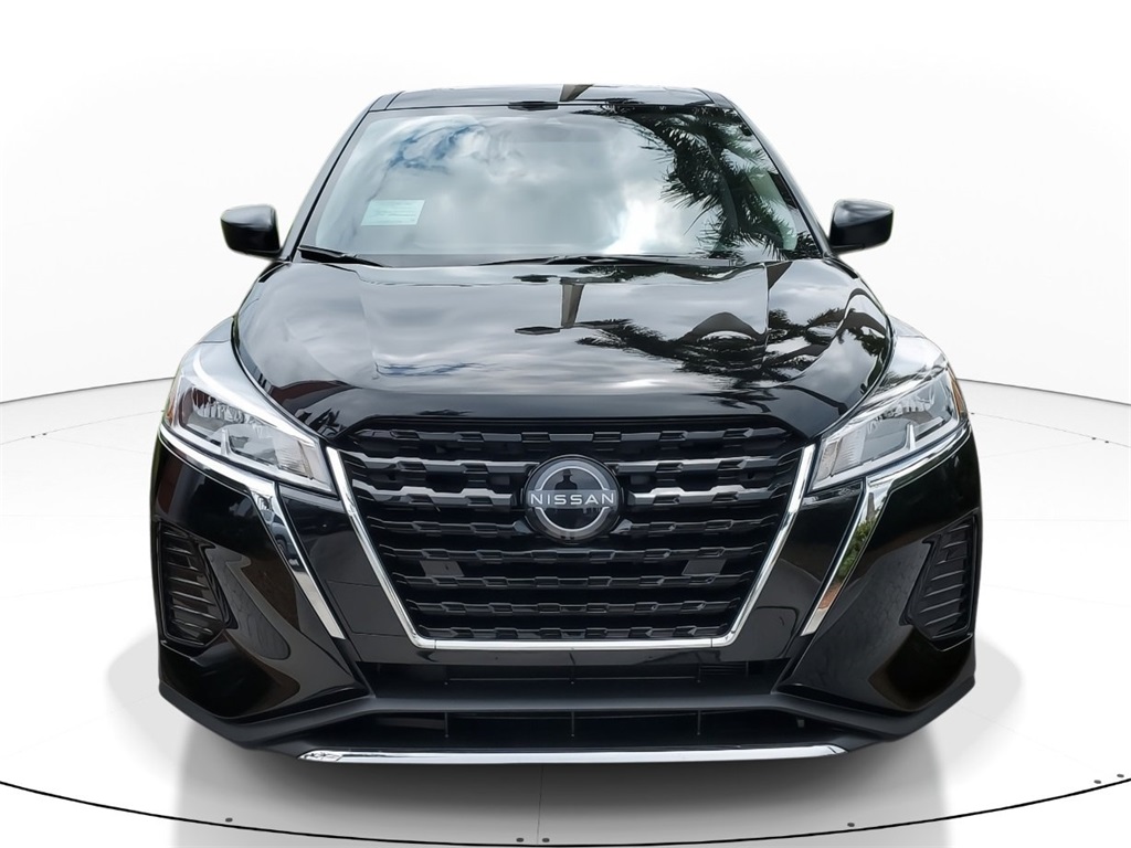 2024 Nissan Kicks S photo 3