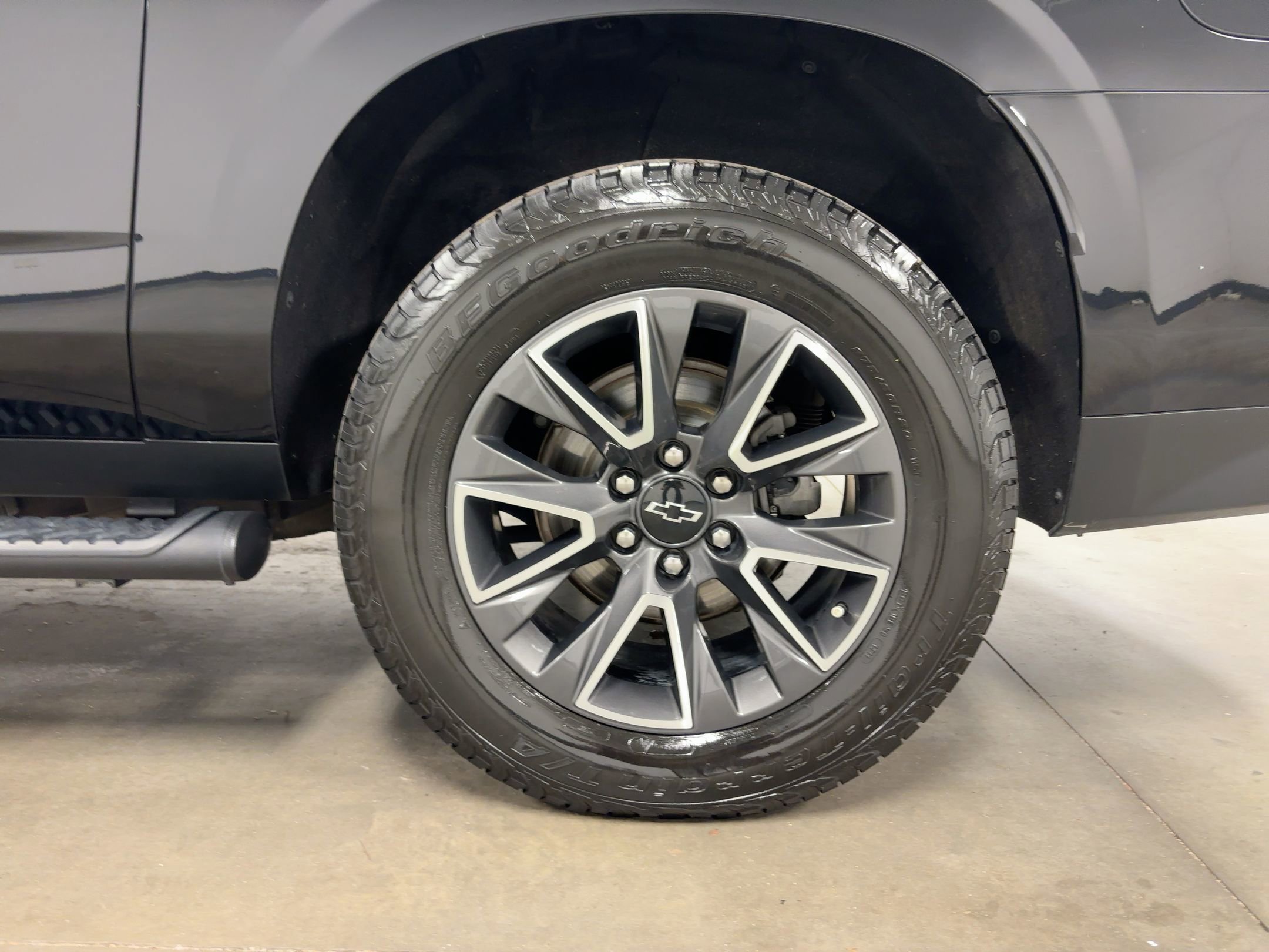 2021 Chevrolet Suburban Z71 photo 9