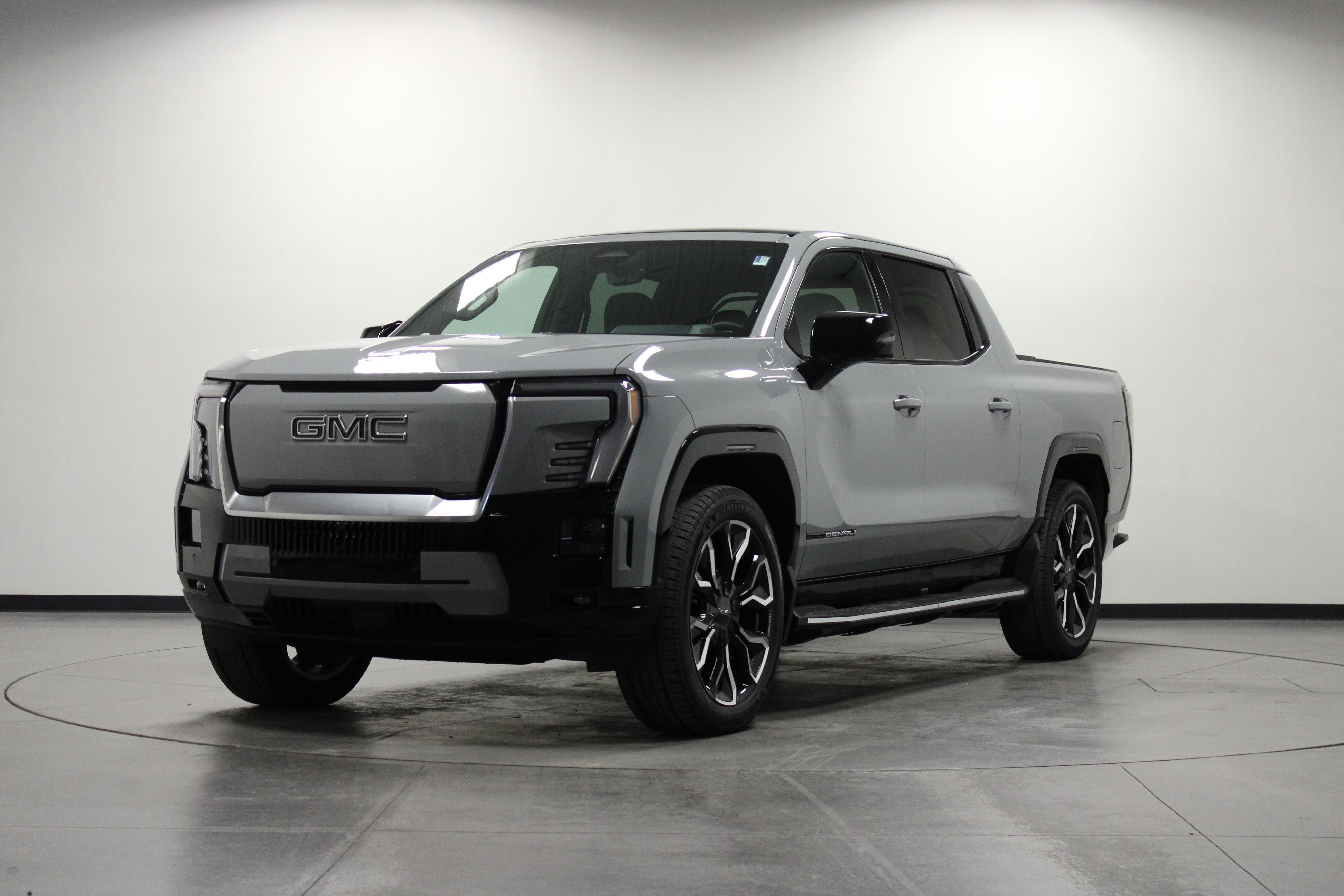 2024 Gmc Sierra EV Denali Edition 1 photo 6