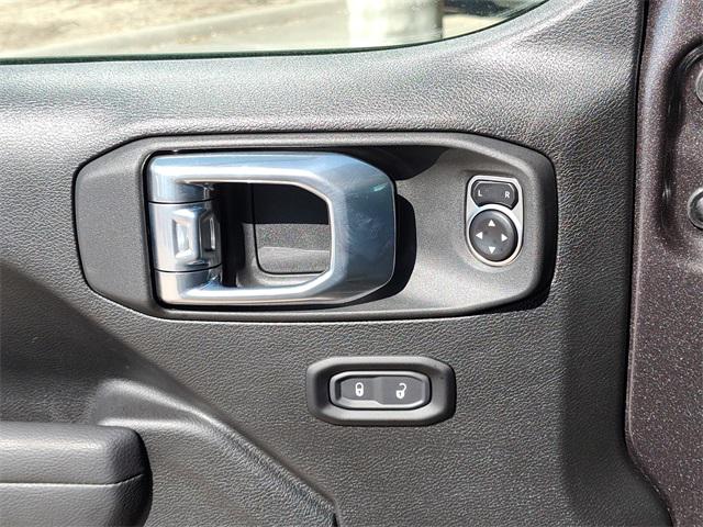 2025 Jeep Wrangler Sport S photo 24