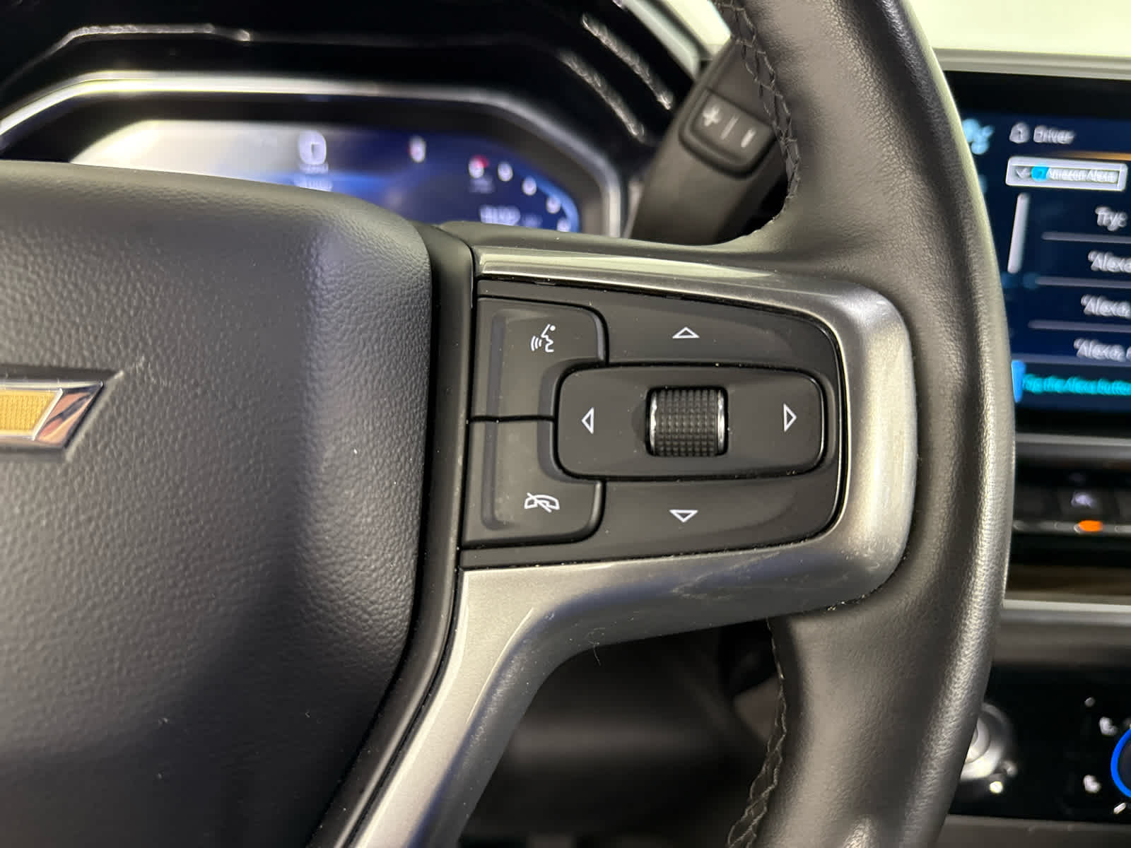 2024 Chevrolet Silverado 1500 LT photo 24