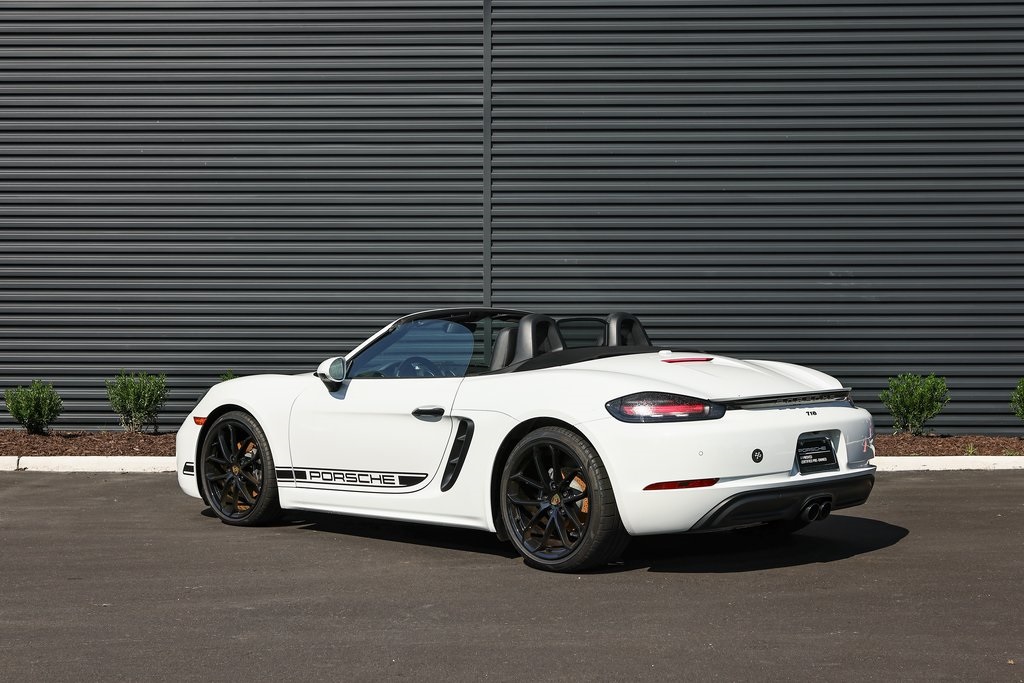 2024 Porsche Boxster photo 3