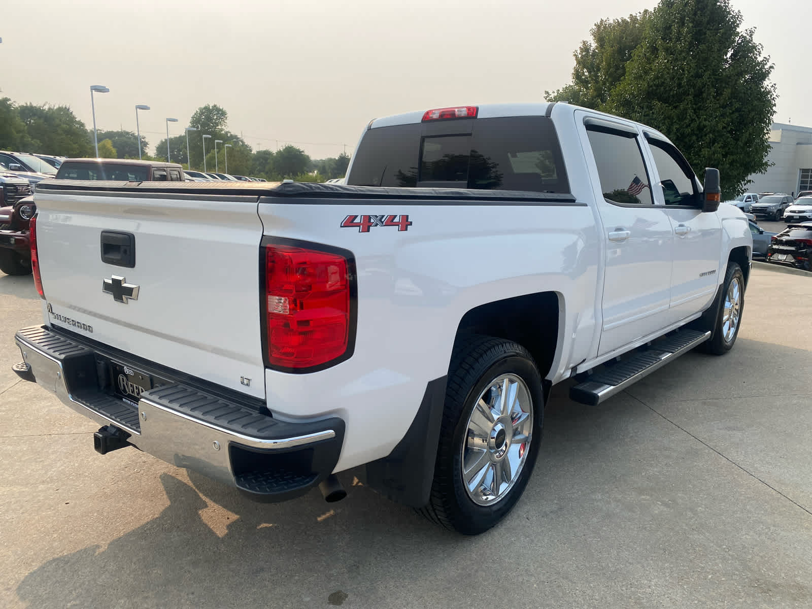 2018 Chevrolet Silverado 1500 LT photo 6