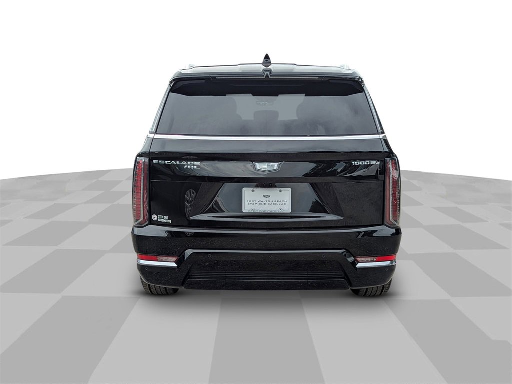 2026 Cadillac Escalade Luxury photo 4