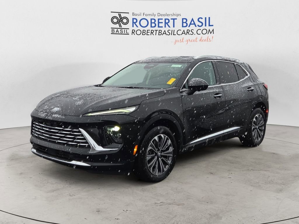 2025 Buick Envision Preferred's photo