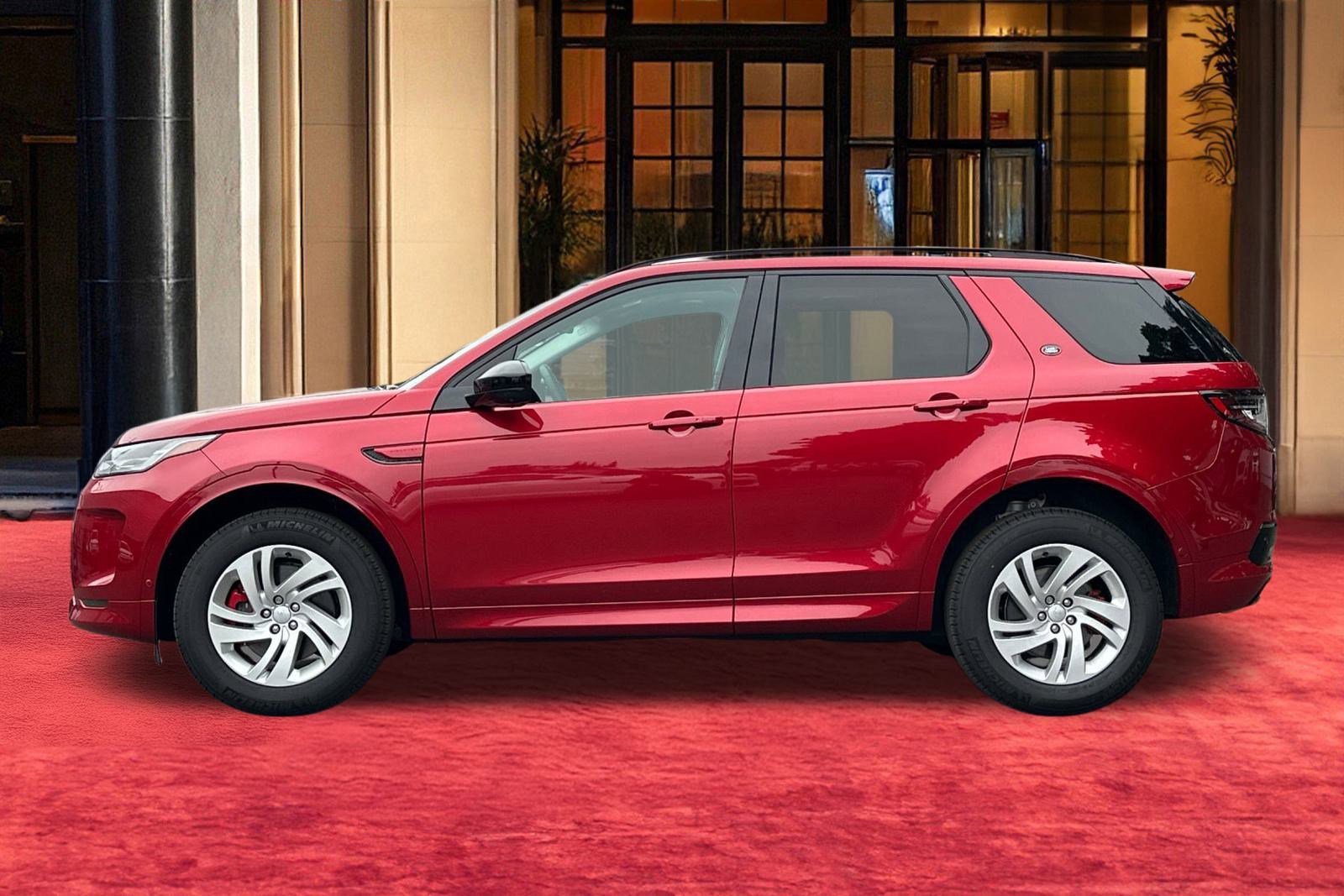 2024 Land Rover Discovery Sport S photo 2