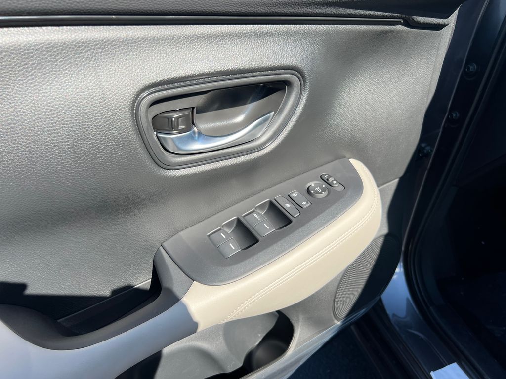 2026 Honda HR-V LX photo 22