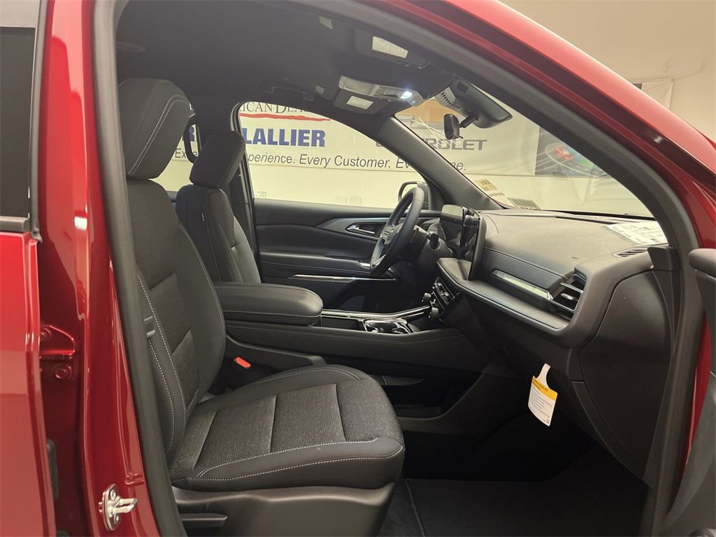 2026 Chevrolet Traverse photo 21