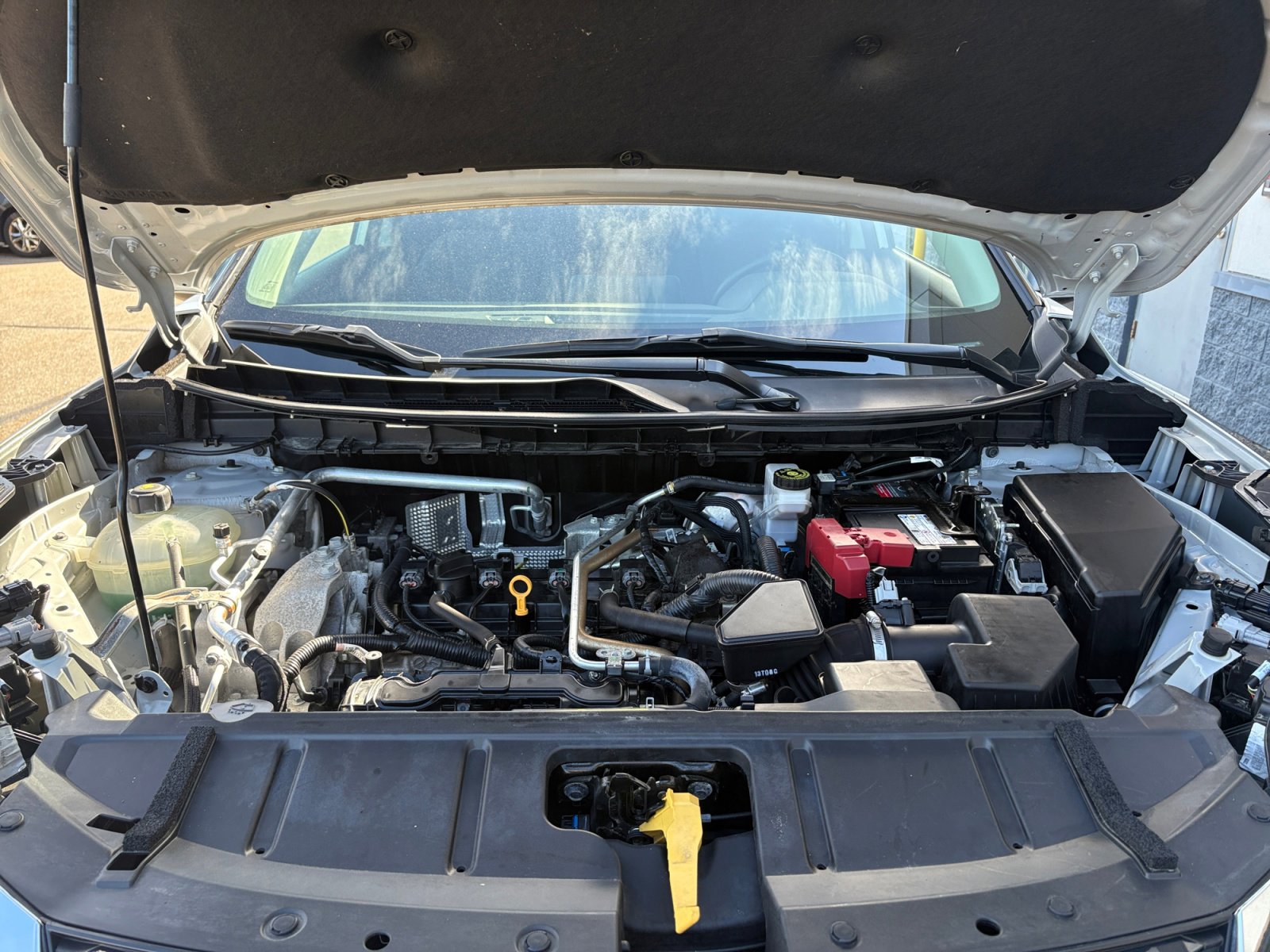 2021 Nissan Rogue SV photo 6