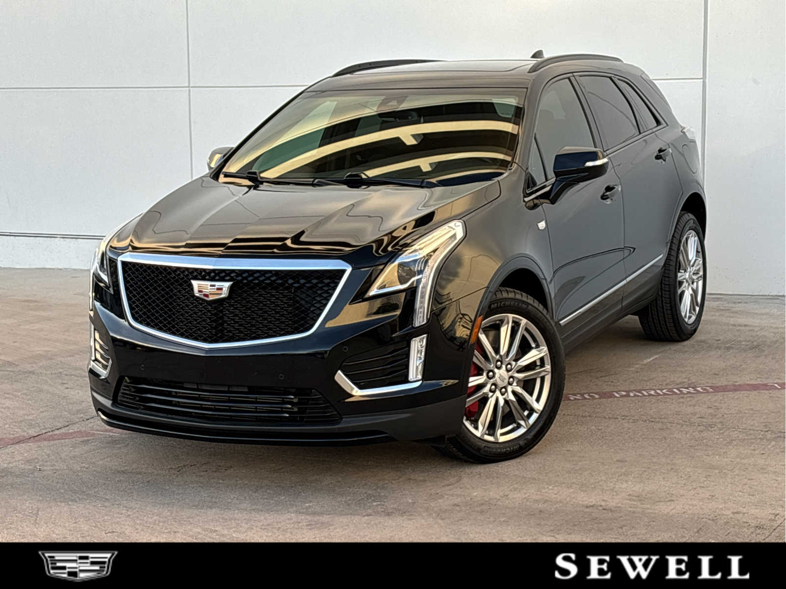 2022 Cadillac XT5 Sport's photo