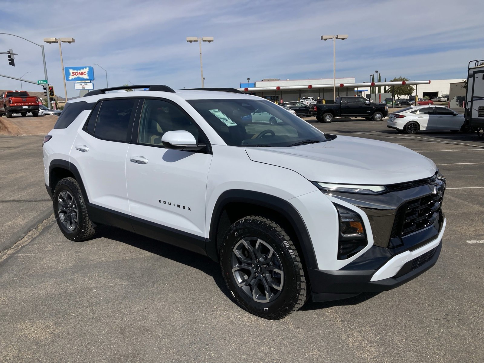 2026 Chevrolet Equinox ACTIV photo 2