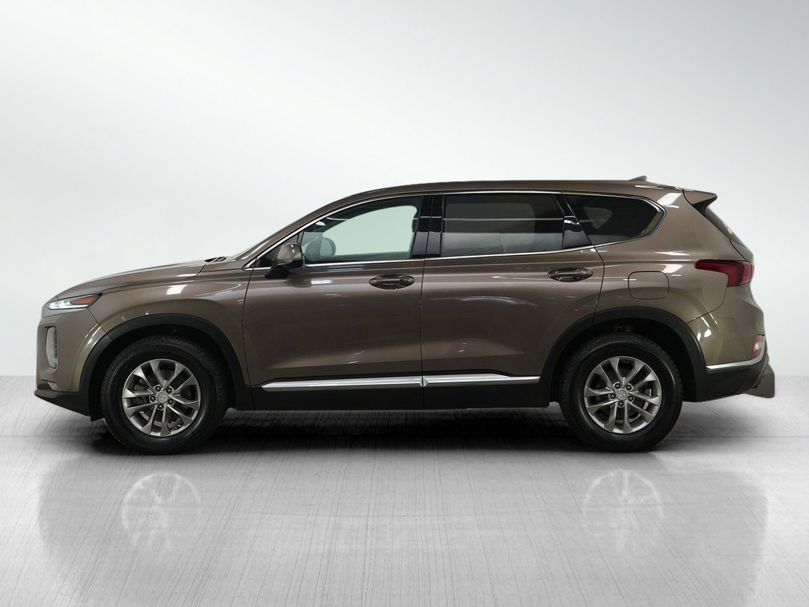 Used 2020 Hyundai Santa Fe SEL with VIN 5NMS3CAD1LH156619 for sale in Minneapolis, Minnesota
