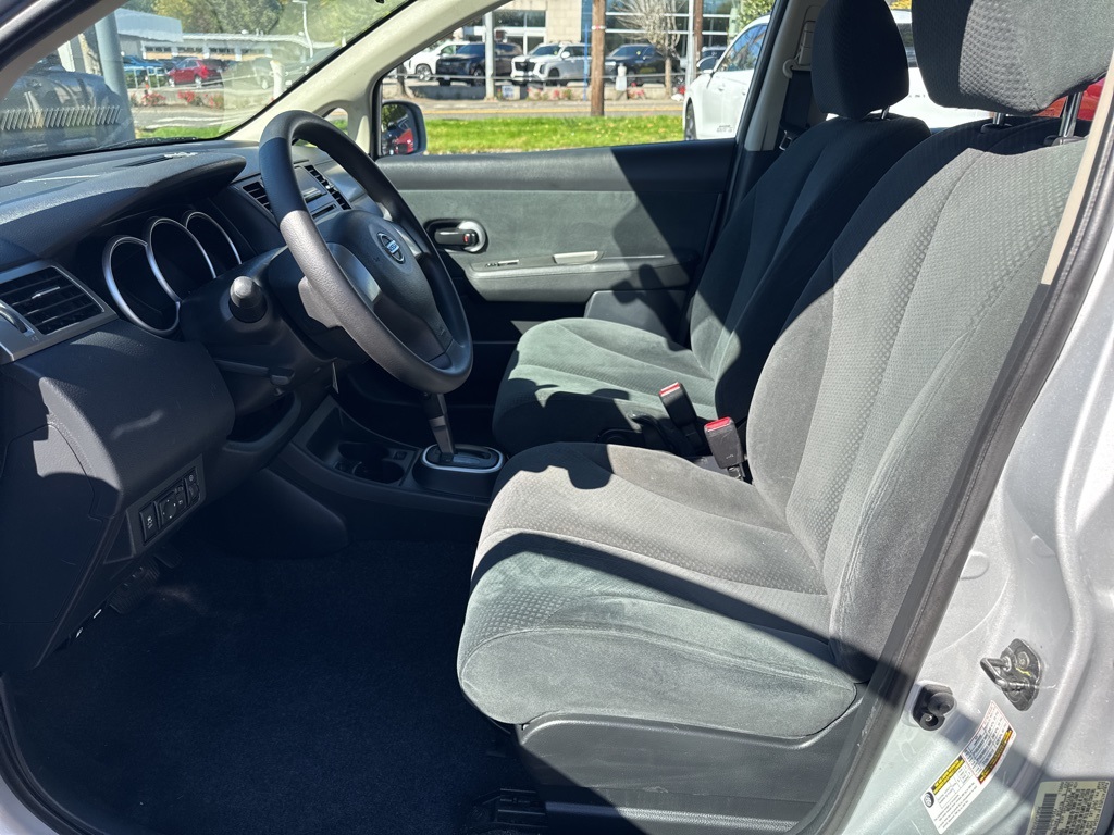 2012 Nissan Versa 1.8 S photo 13