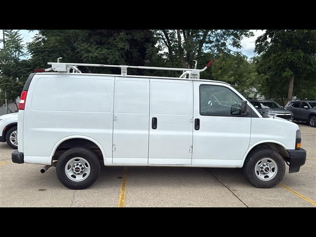 2021 Gmc Savana Cargo 2500 photo 5