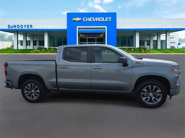 2025 Chevrolet Silverado 1500 RST photo 4