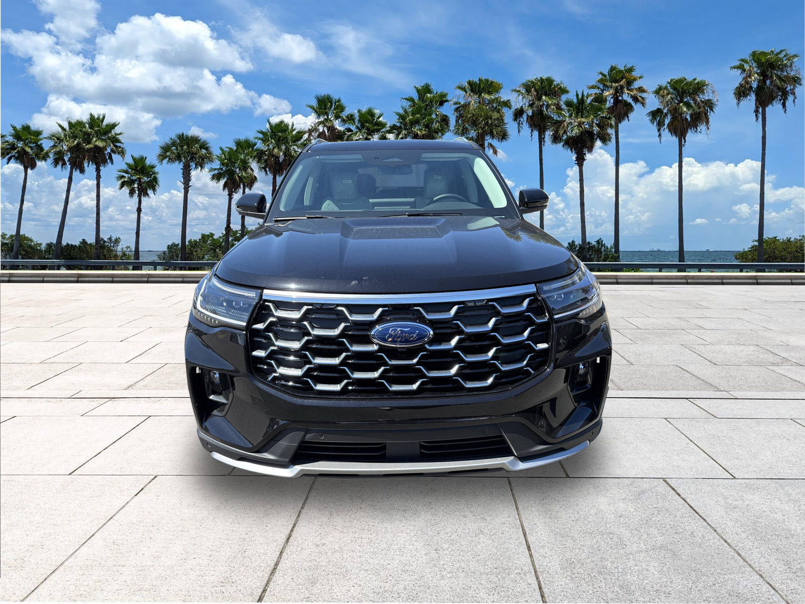 2025 Ford Explorer Platinum photo 3