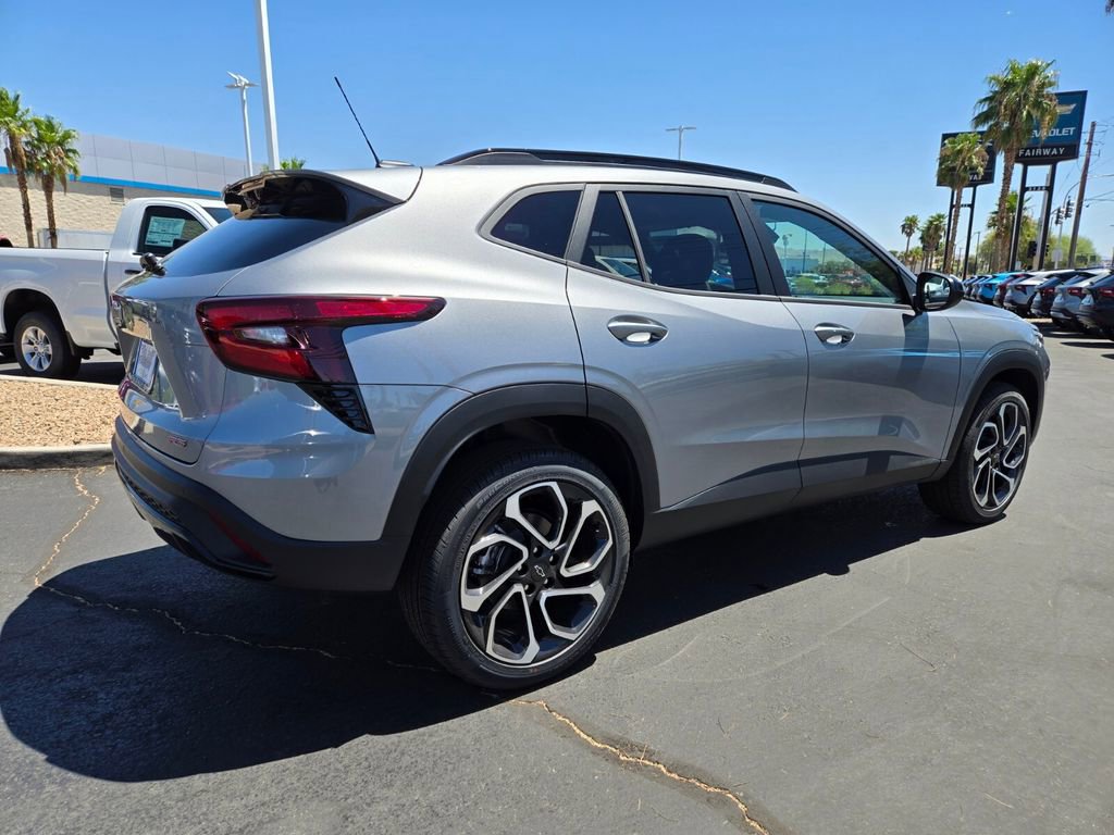 2025 Chevrolet Trax photo 4