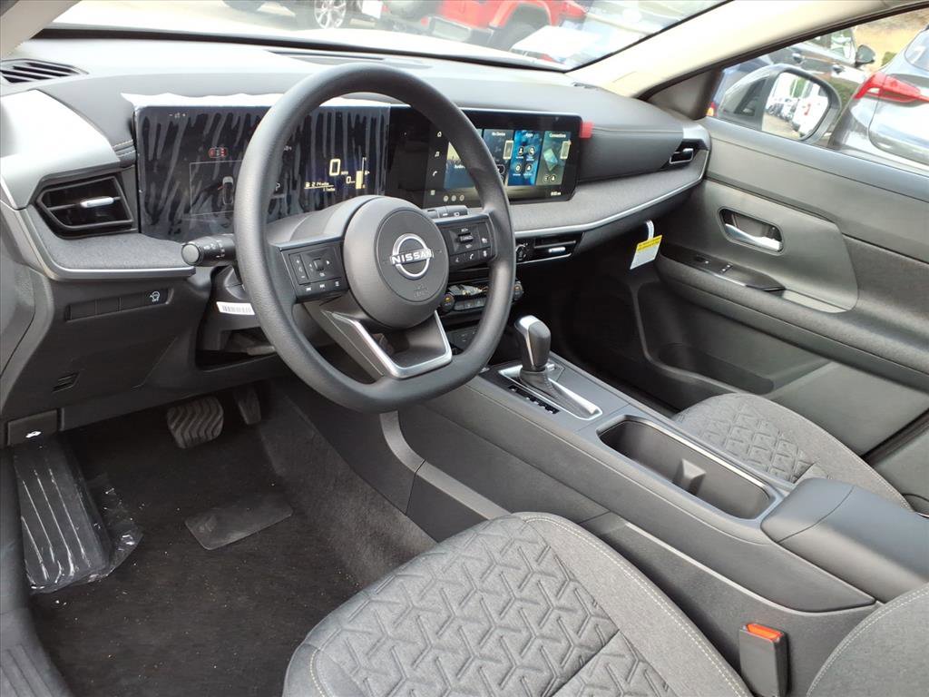 2026 Nissan Kicks SV photo 7