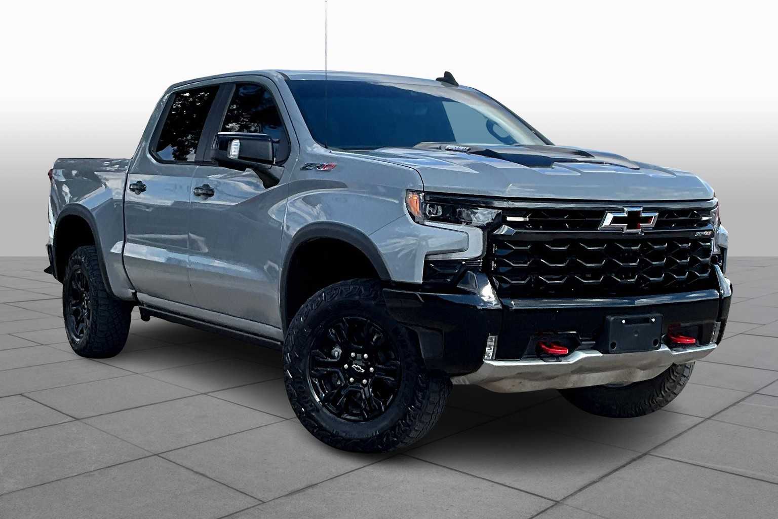 2024 Chevrolet Silverado 1500 ZR2 photo 2