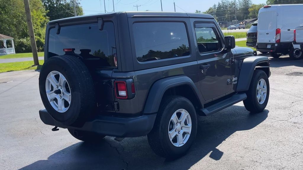 2019 Jeep Wrangler Sport photo 3