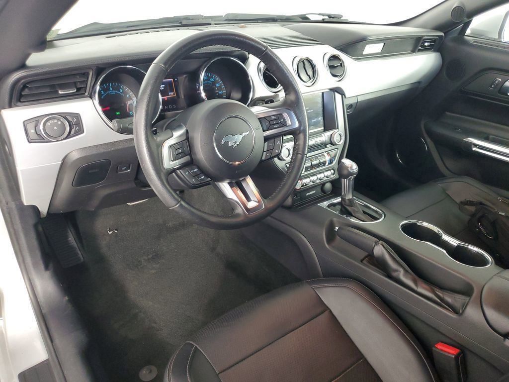 2017 Ford Mustang EcoBoost Premium photo 14