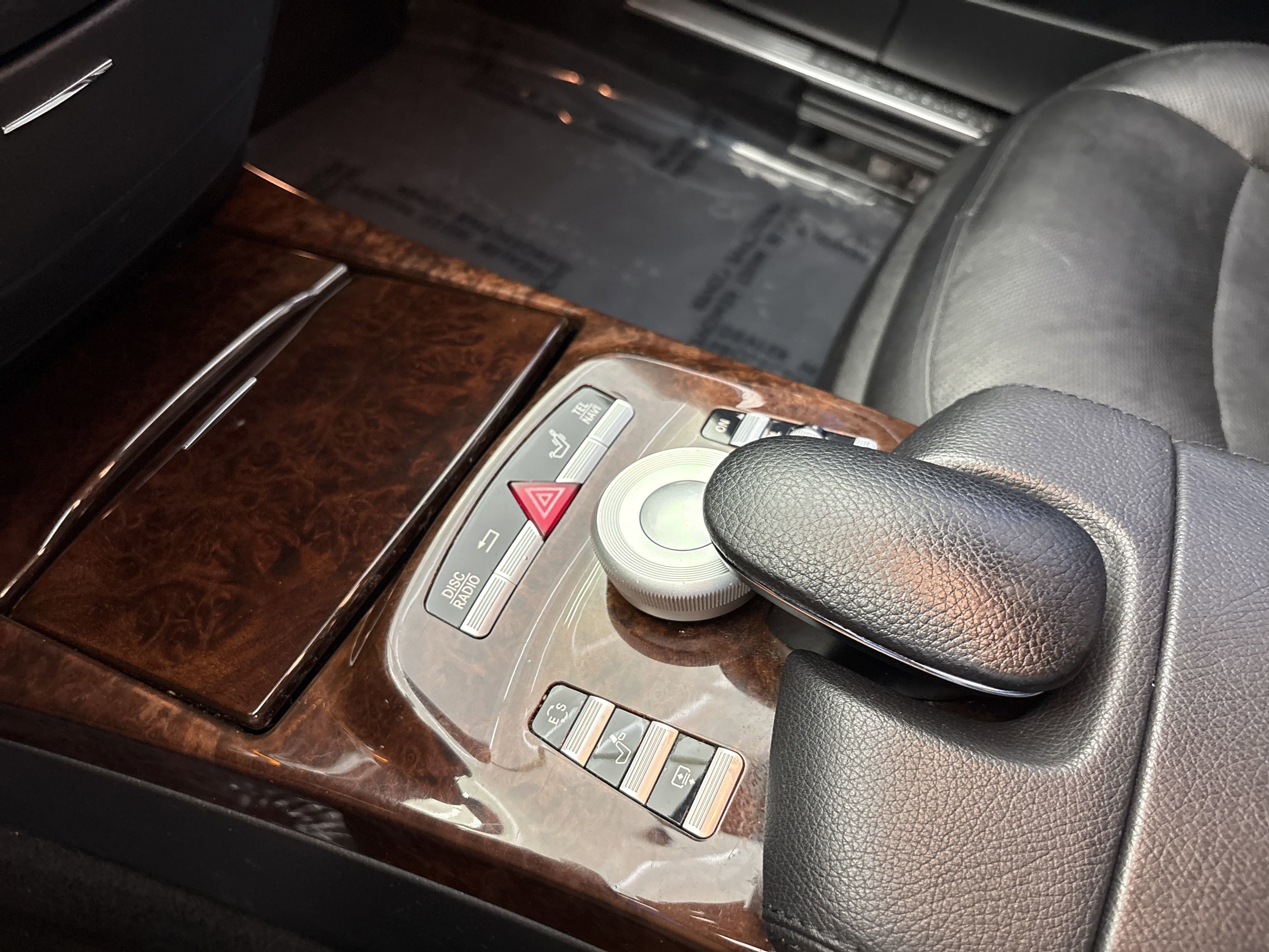2012 Mercedes Benz S 550 4MATIC photo 16