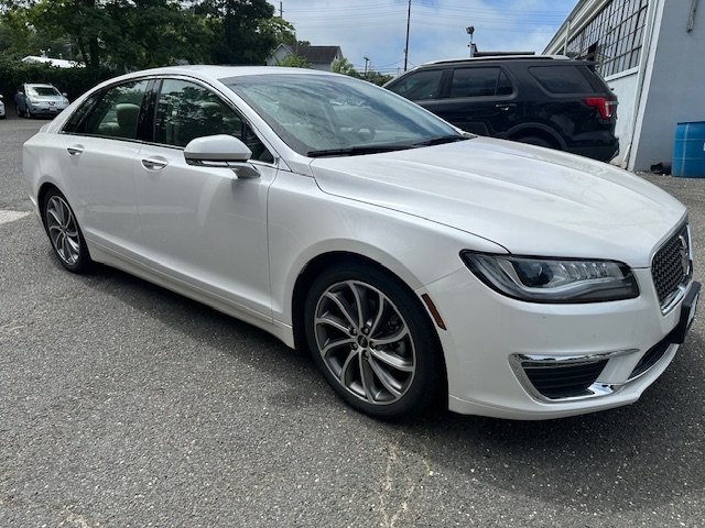 2019 Lincoln MKZ Reserve Hybrid photo 4