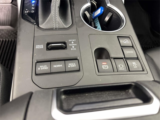 2024 Toyota Highlander XLE photo 19
