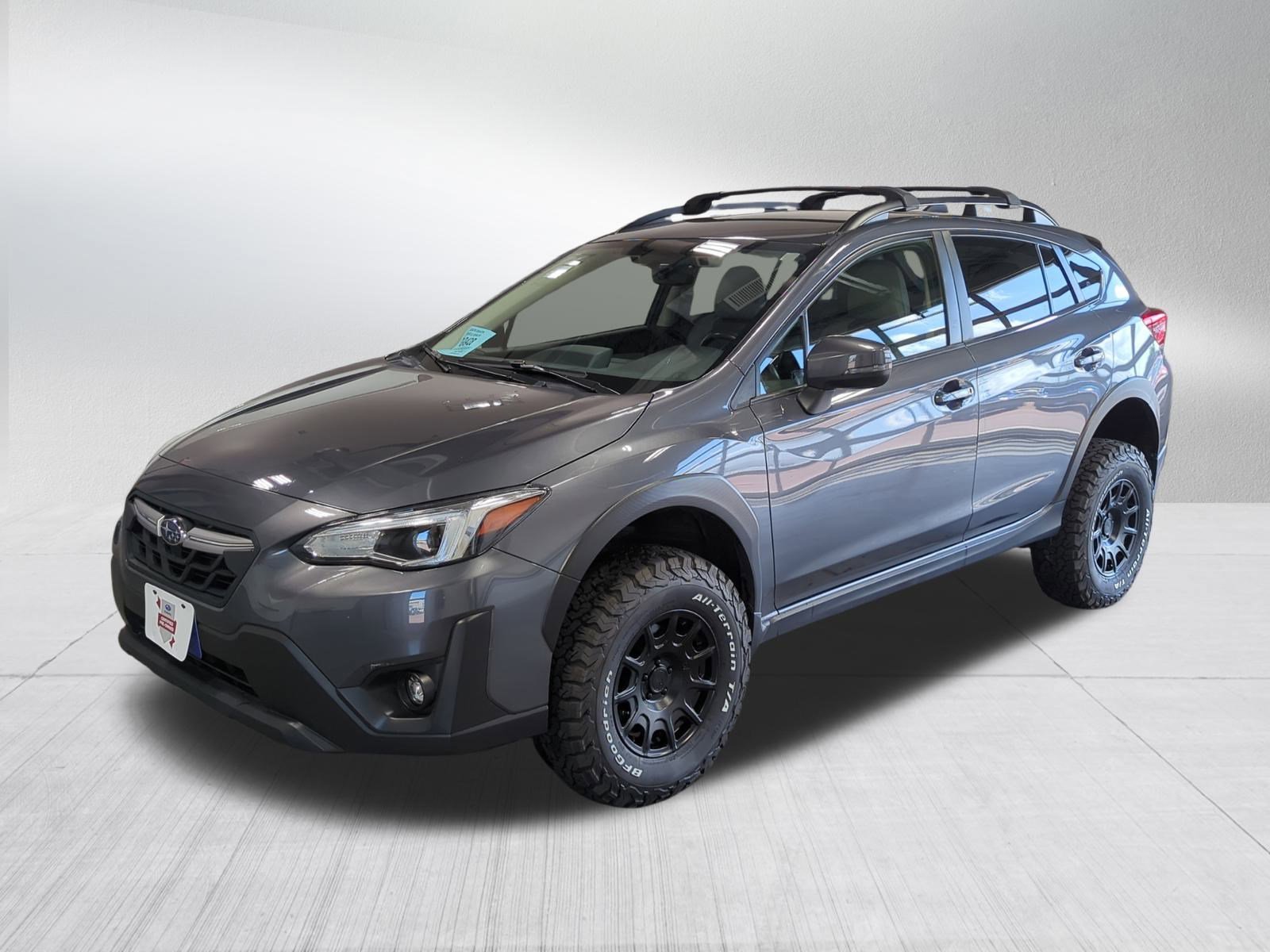 2023 Subaru Crosstrek Limited photo 2