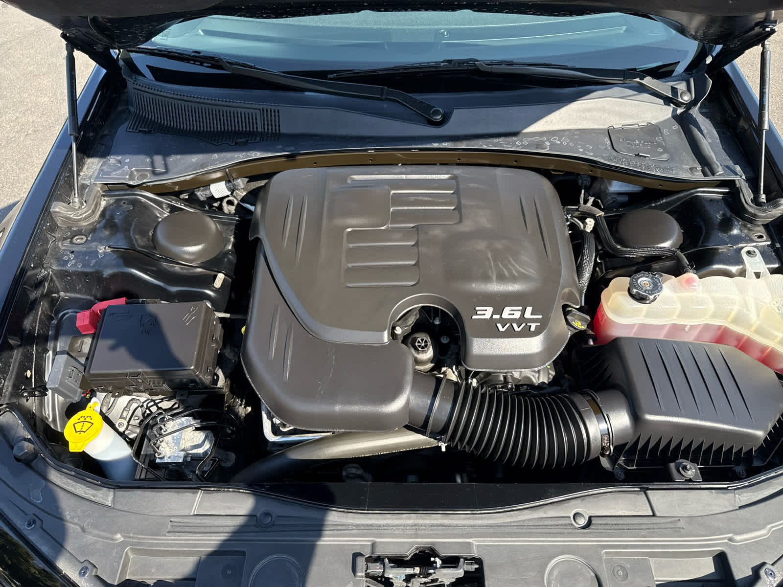 2022 Chrysler 300 Touring L photo 17