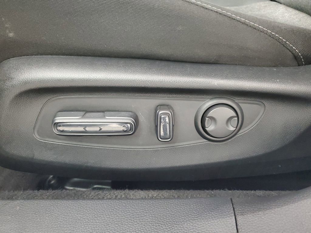 2023 Honda Accord EX photo 28