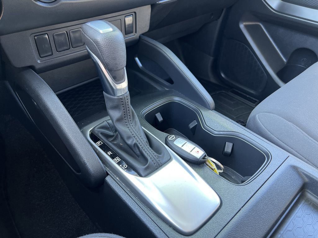 2022 Nissan Frontier S photo 17