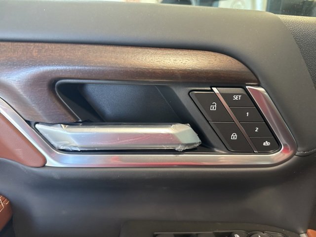 2026 Gmc Sierra 3500 HD Denali Ultimate photo 4