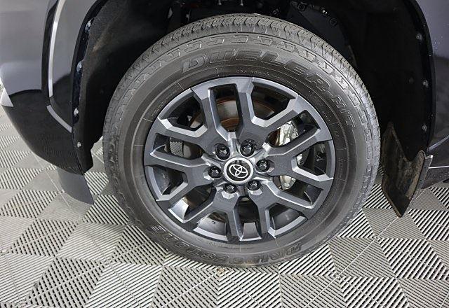 2024 Toyota Sequoia Capstone photo 15