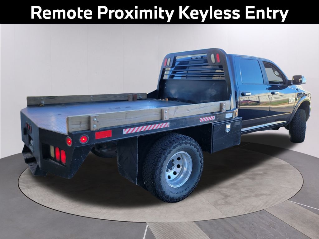 2017 Ram 3500 Laramie photo 4