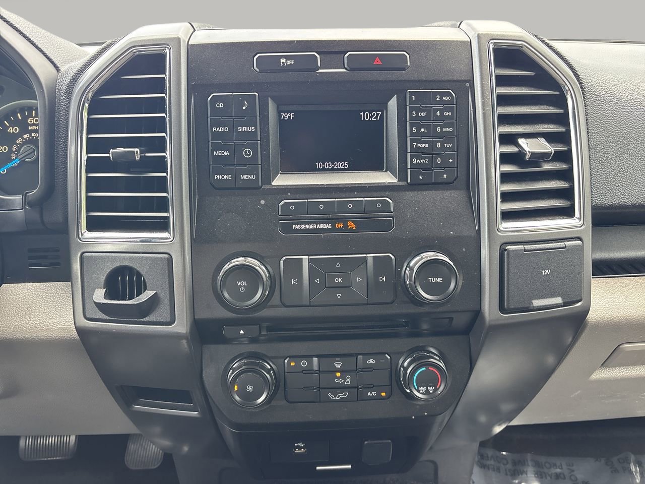 2017 Ford F-150 XLT photo 18