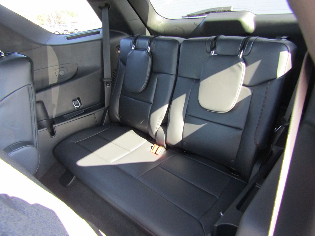 2025 Ford Explorer ST photo 14