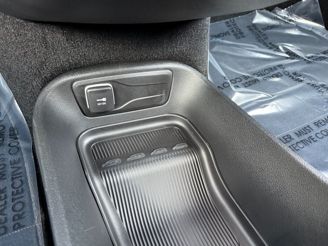 2025 Chrysler Pacifica photo 19