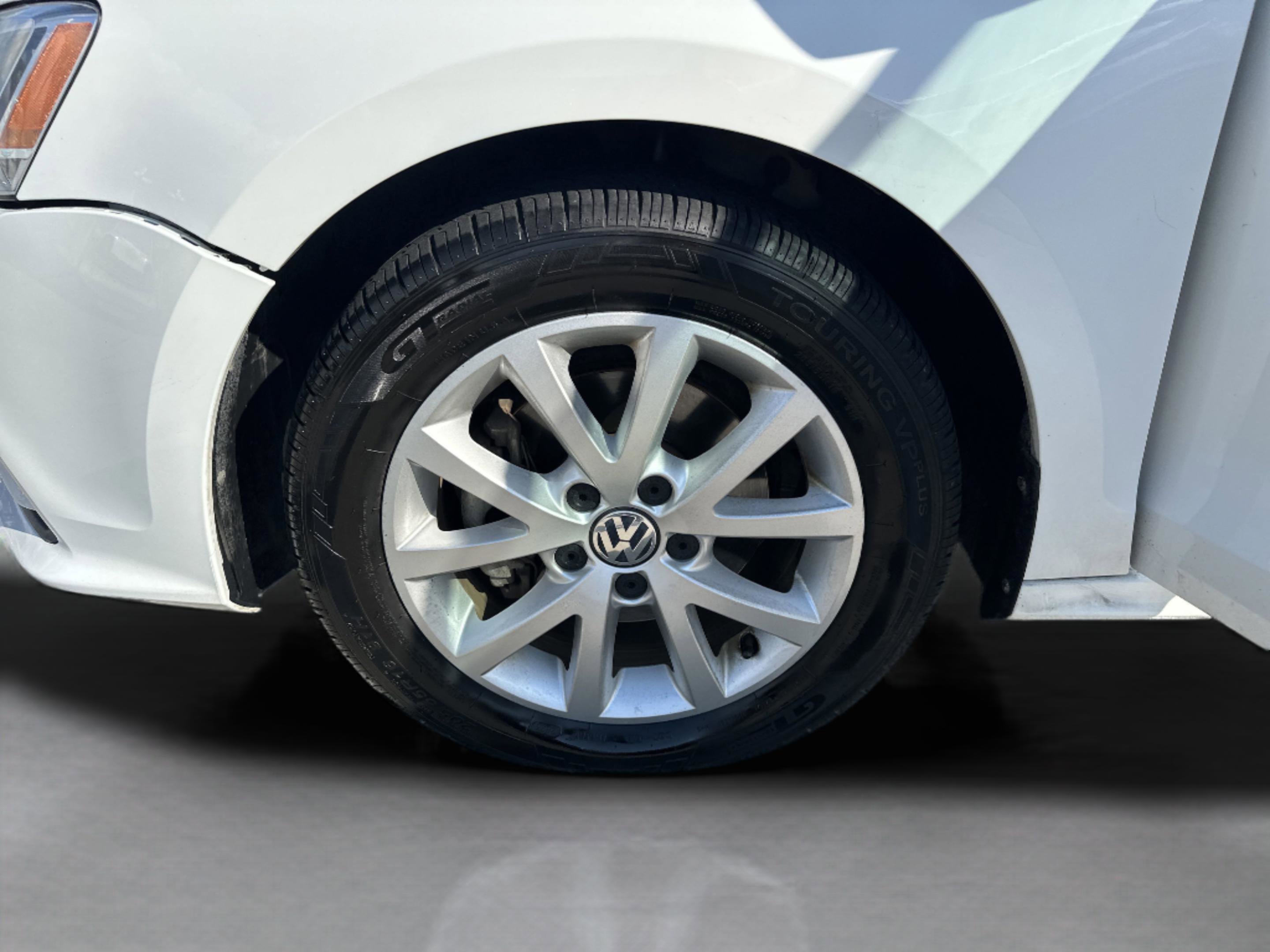 2015 Volkswagen Jetta 1.8T SE photo 21