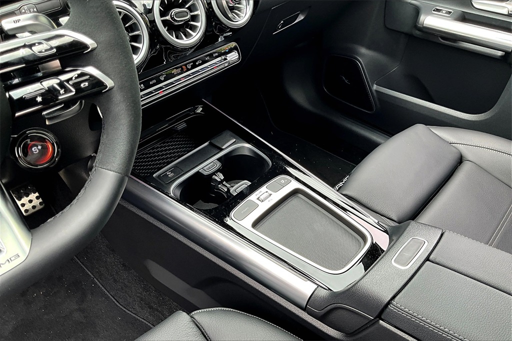 2024 Mercedes Benz GLA 35 AMG 4MATIC photo 14