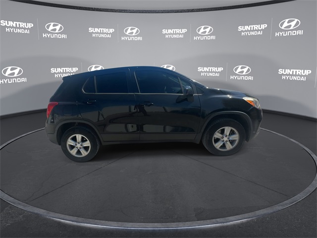 2017 Chevrolet Trax LS photo 16