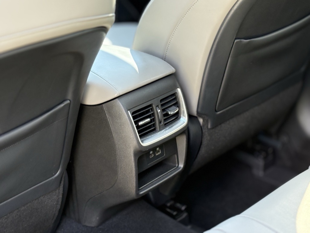 2023 Infiniti QX50 Luxe AWD photo 24