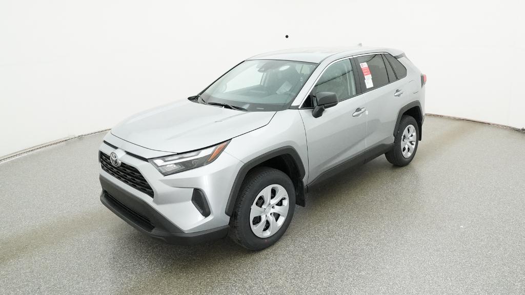 2025 Toyota RAV4 LE's photo