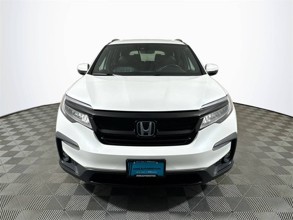 2021 Honda Pilot Black Edition photo 3