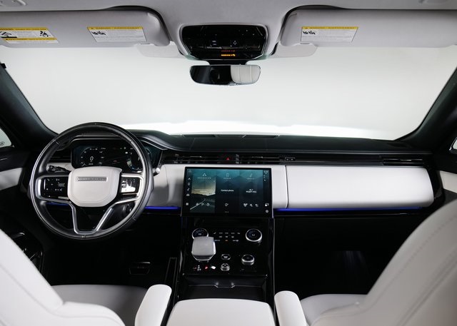 2023 Land Rover Range Rover Sport SE photo 4