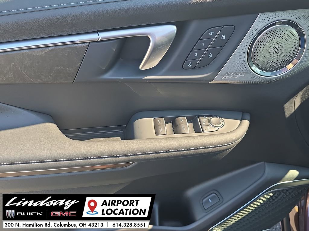 2026 Buick Enclave Avenir photo 23