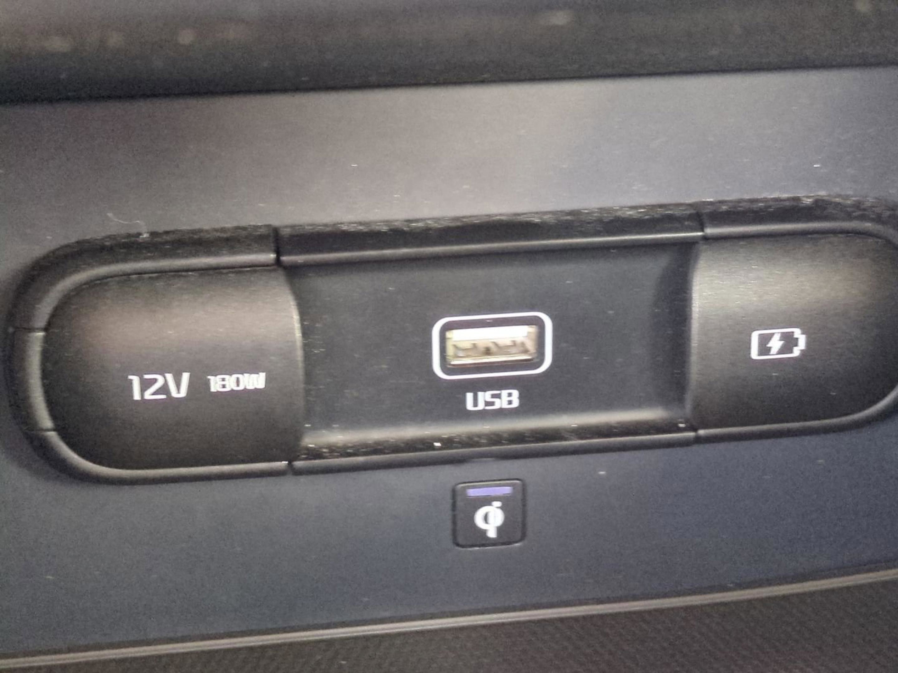 2020 Kia Niro EX Premium photo 24